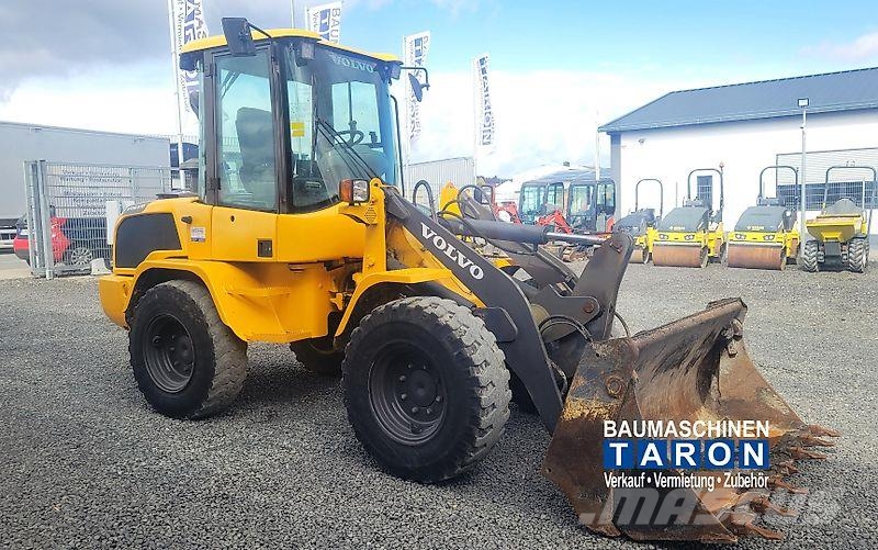 Volvo L30G (wie 1150 L35 TL100 906) Incarcator pe pneuri