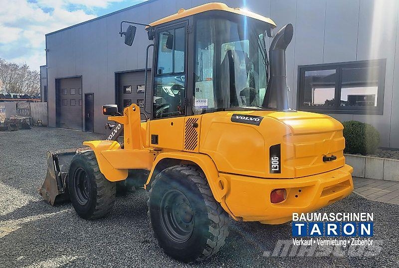 Volvo L30G (wie 1150 L35 TL100 906) Incarcator pe pneuri