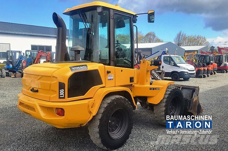 Volvo L30G (wie 1150 L35 TL100 906) Incarcator pe pneuri