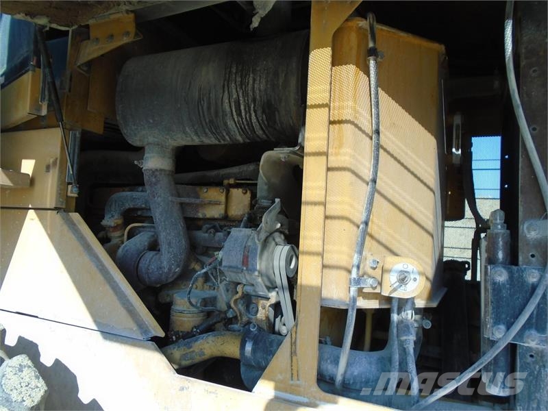 CAT 928 G Homlokakodó Колесни товарачи
