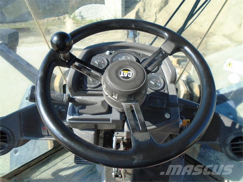CAT 928 G Homlokakodó Колесни товарачи
