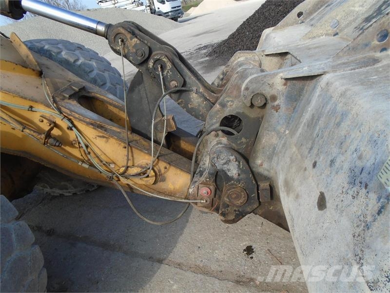 CAT 930 G Колесни товарачи