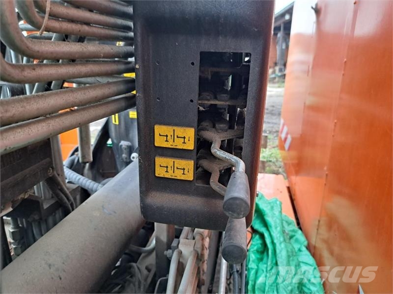 Hiab 122 E-S 3 Duo Mostové a portálové jeřáby