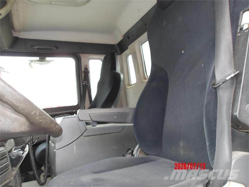 MAN TGS 32.360 8x4 Euro.5 Liebherr 9 m3 Betonmixers en pompen