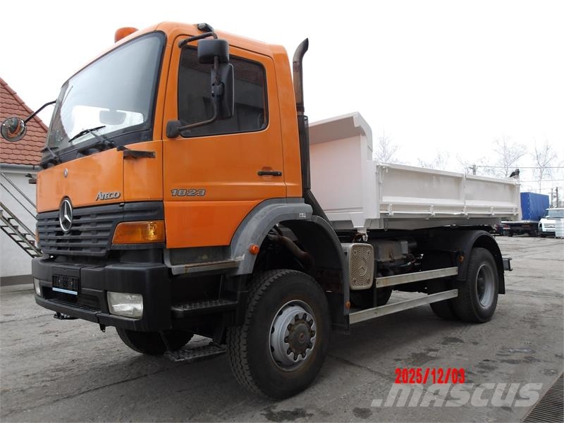 Mercedes-Benz Atego 1823 4x4 Billencs Caminhões basculantes