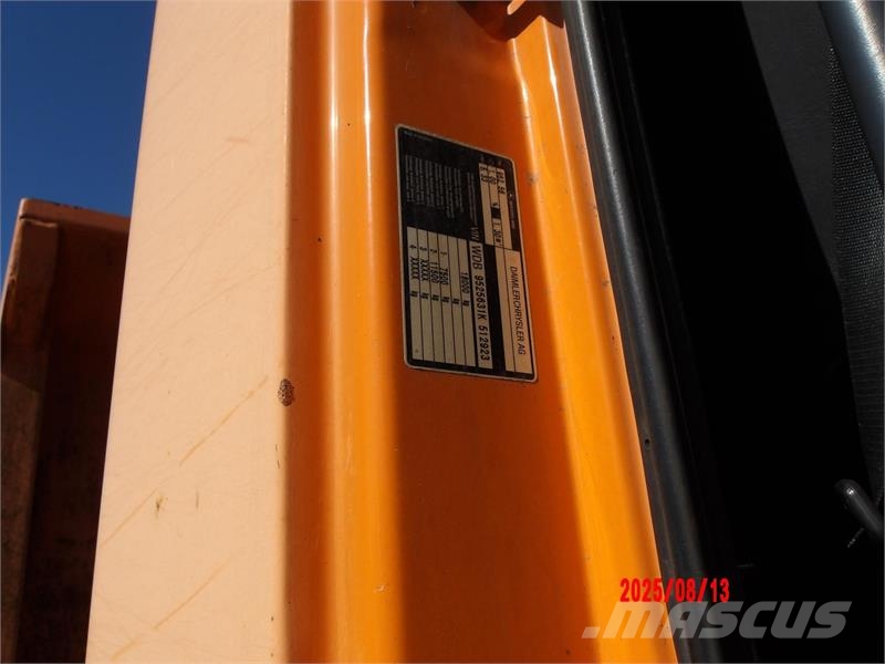 Mercedes-Benz Atego 1823 4x4 Billencs Caminhões basculantes