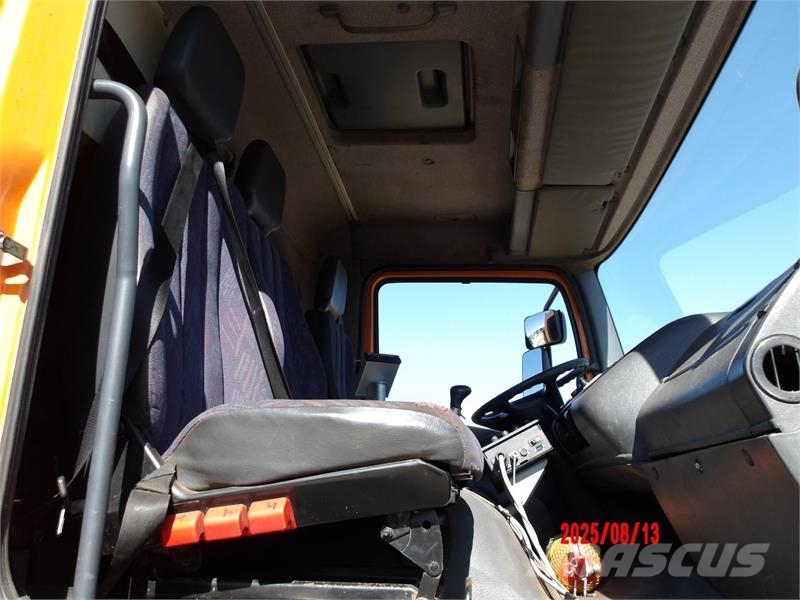 Mercedes-Benz Atego 1823 4x4 Billencs Caminhões basculantes