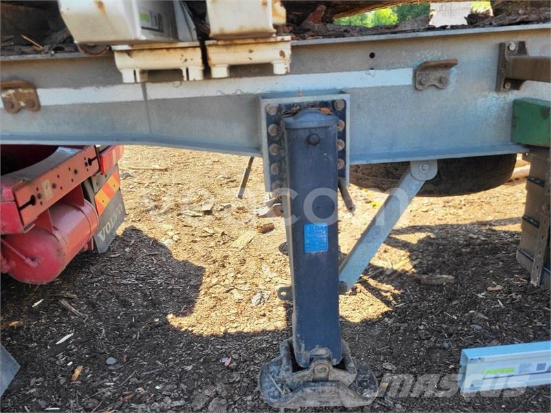 Zaslaw D-651 A Rönkszállító Kokmateriālu vešanas piekabes