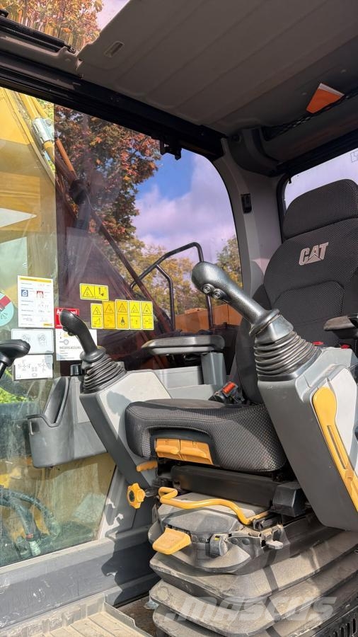 CAT 320 07D 履带挖掘机