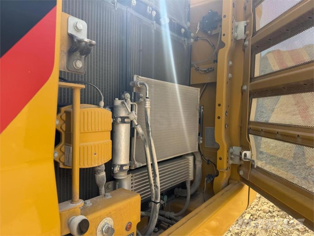 CAT 330 Raupenbagger