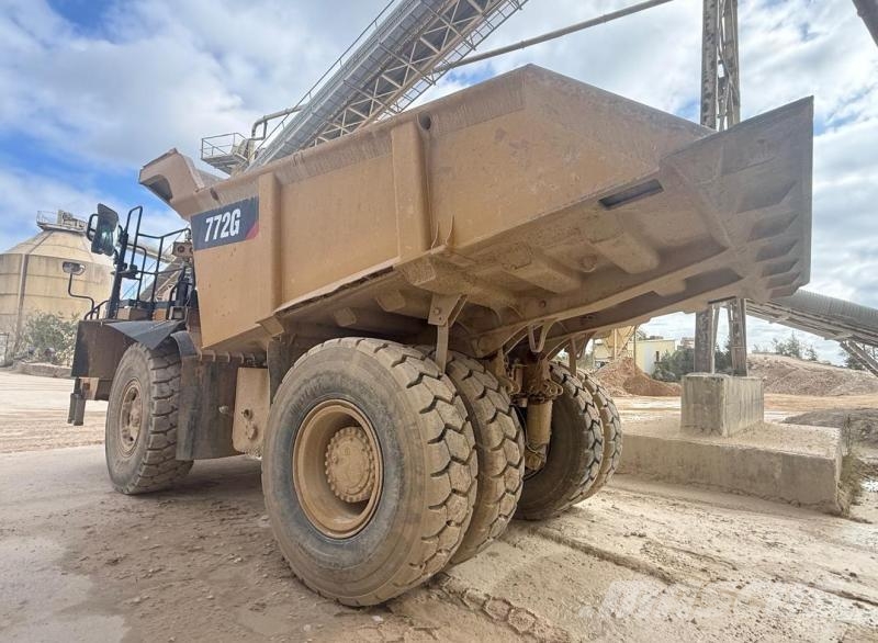 CAT 772G شاحنات المخلفات الصلبة