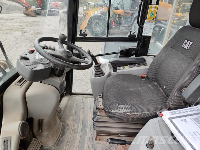 CAT 908 Ładowarki kołowe