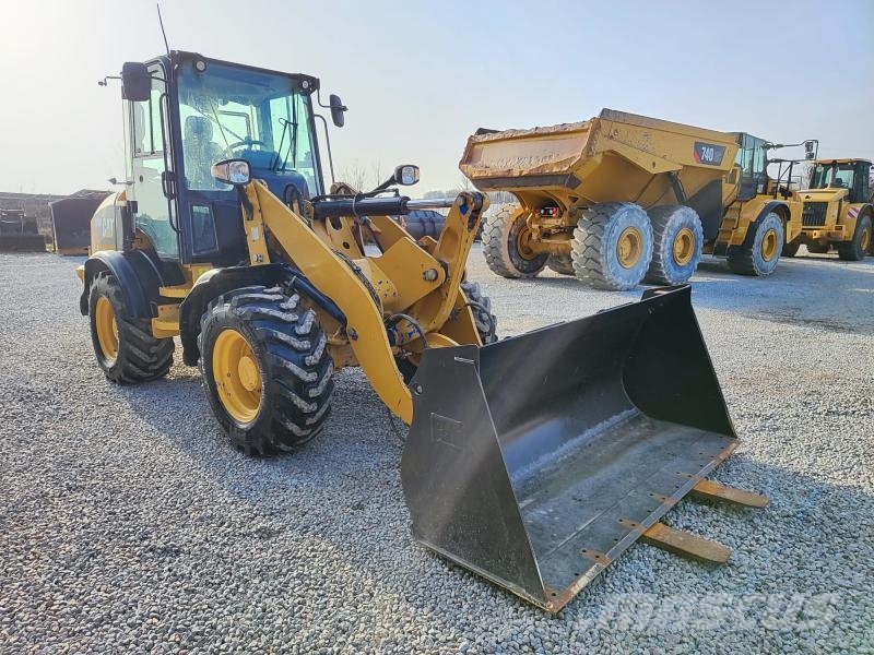CAT 908 Ładowarki kołowe