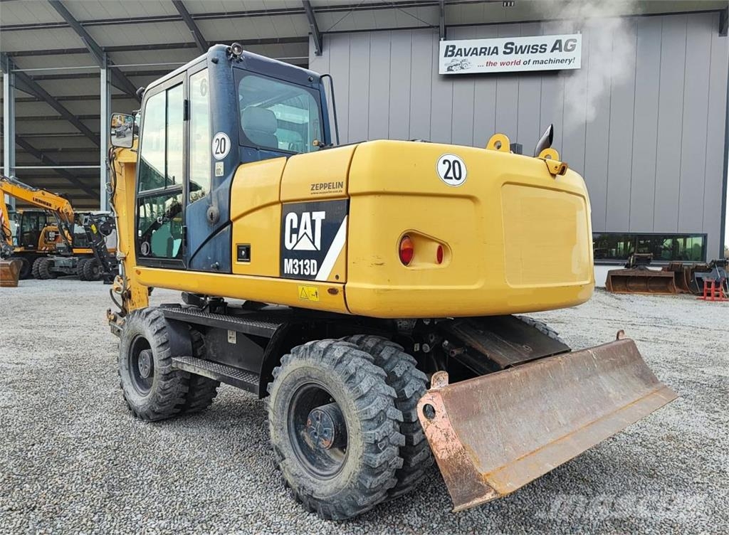 CAT M313D Kolesové rýpadlá