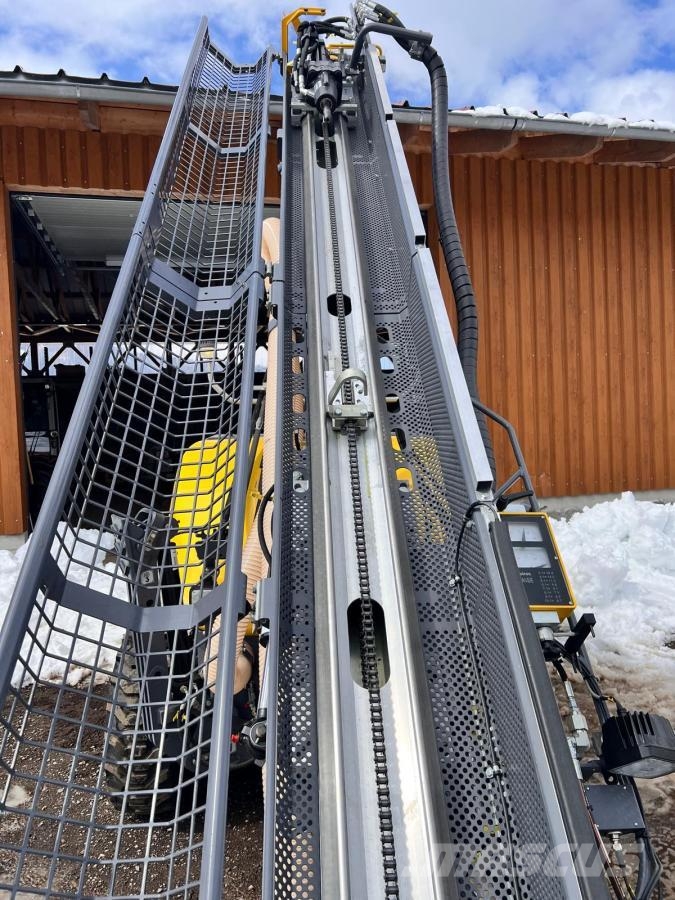 Epiroc Flexi Roc T15R Vrtacie stroje