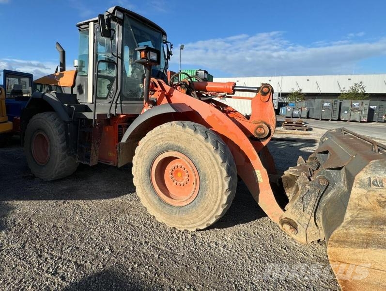 Hitachi ZW180-6 Kolesni nakladalci