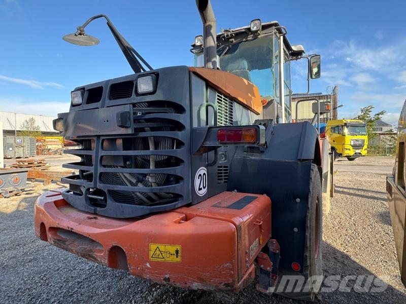 Hitachi ZW180-6 Kolesni nakladalci