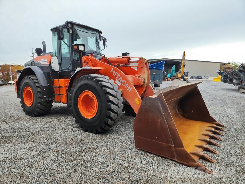 Hitachi ZW220-6 لوادر بعجل