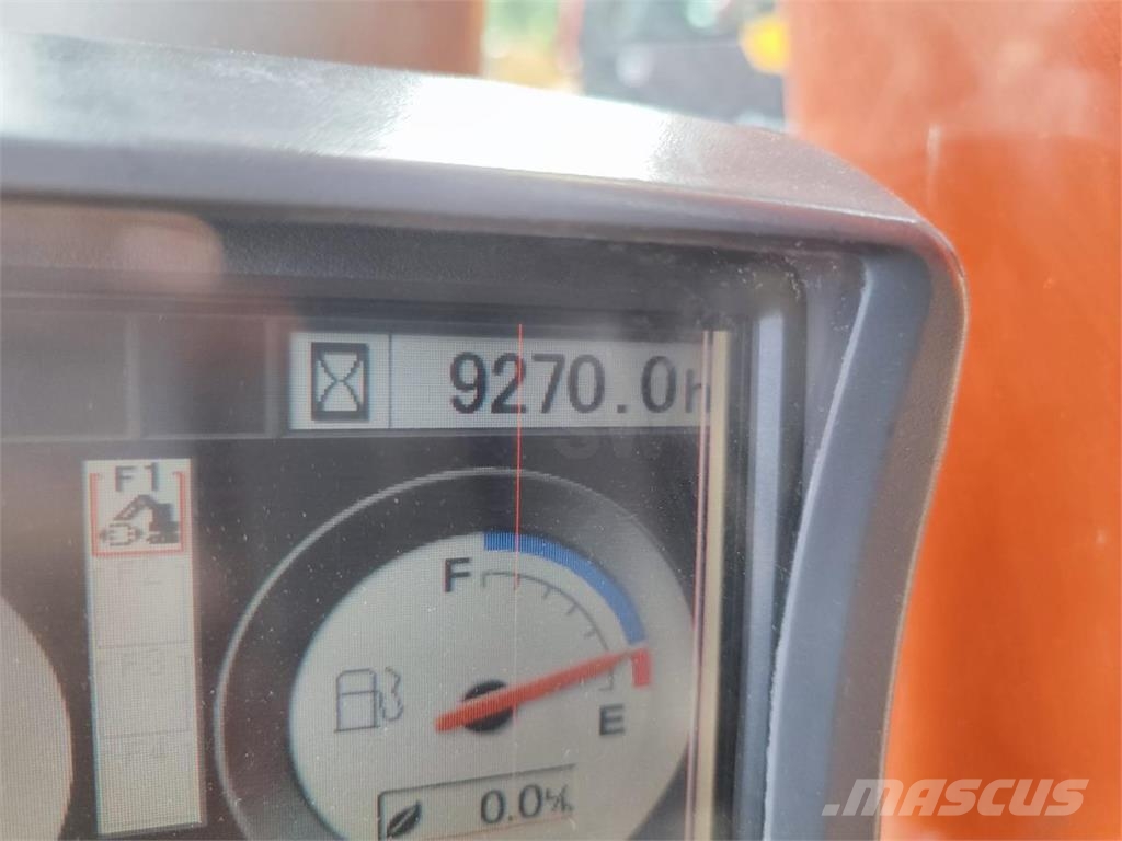 Hitachi ZX350LCN-3 حفارات زحافة