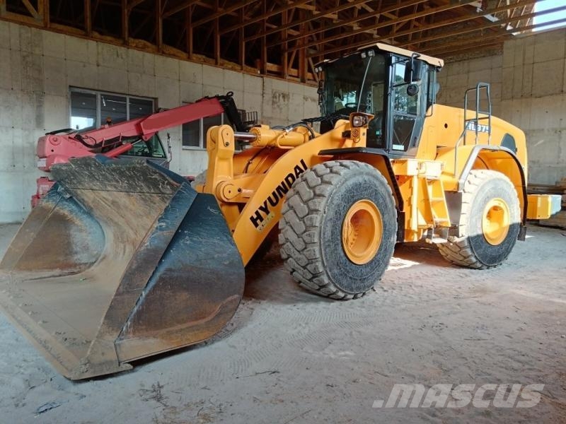 Hyundai HL975 Iekrāvēji uz riteņiem