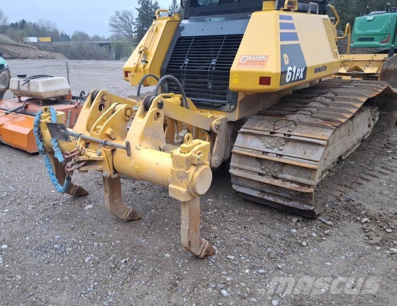 Komatsu D61PX-24 Pásové dozery