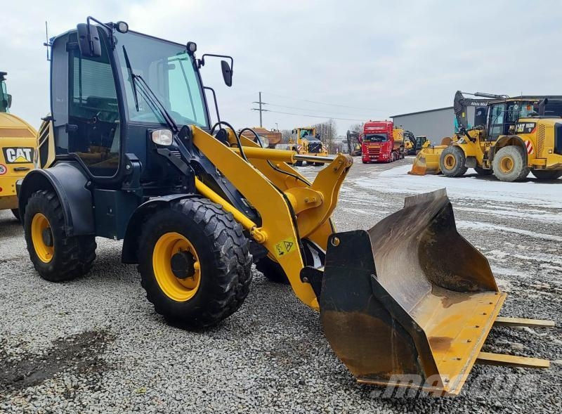 Komatsu WA80M-8 Radlader