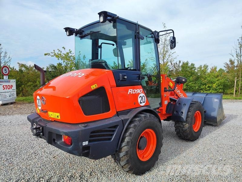 Kubota R090 Φορτωτές με λάστιχα (Τροχοφόροι)