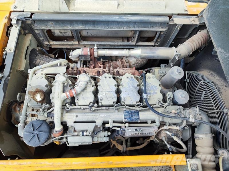 Liebherr R946NLC Гусеничные экскаваторы