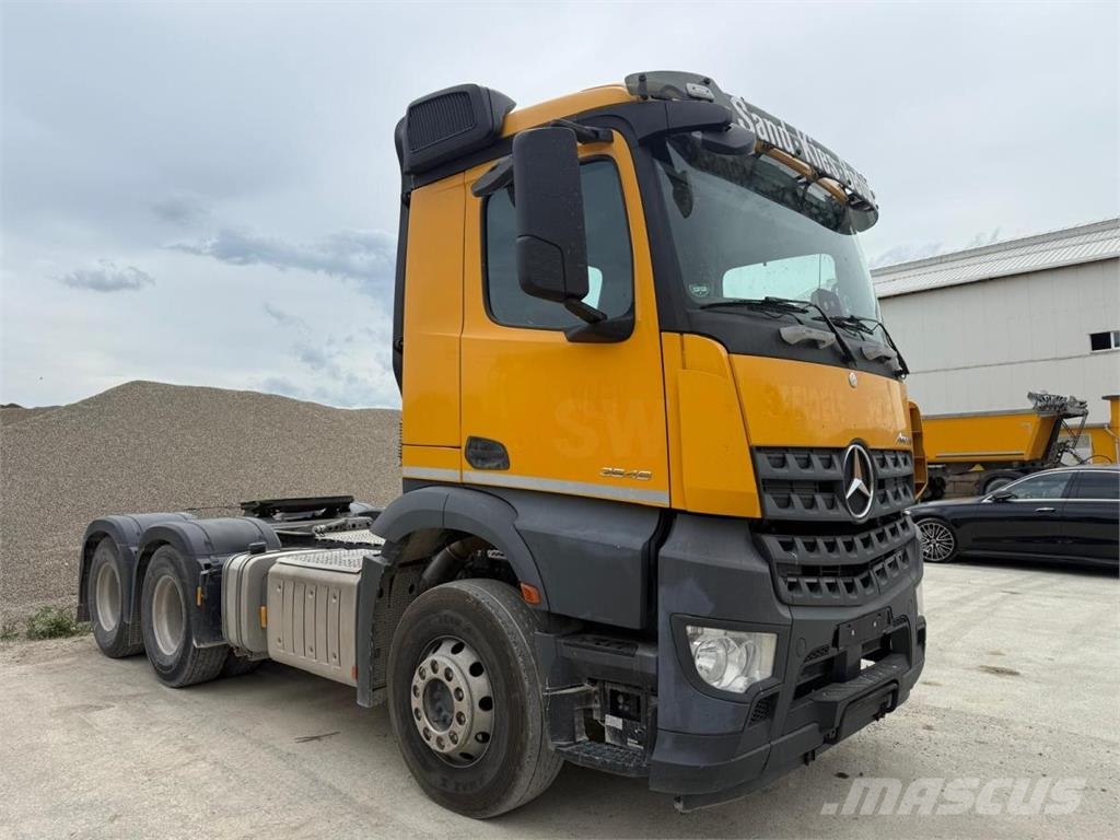 Mercedes-Benz Arocs Autotractoare