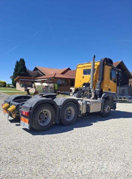 Mercedes-Benz Arocs Autotractoare