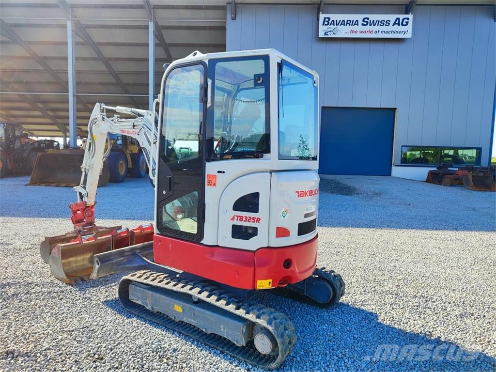 Takeuchi TB325R Mini Escavadoras <7t