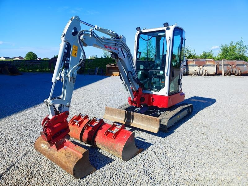 Takeuchi TB325R Miniescavadeiras < 7t (Mini escavadeiras)