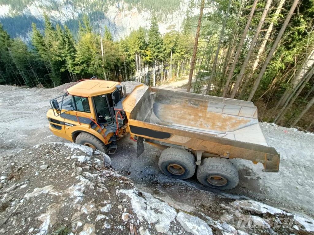 Volvo A25G Artikulētie pašizgāzēji