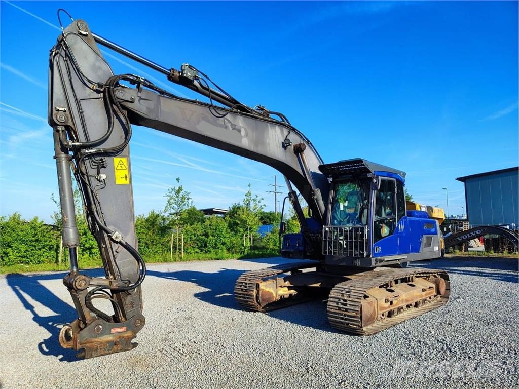 Volvo EC220DL Paletli ekskavatörler