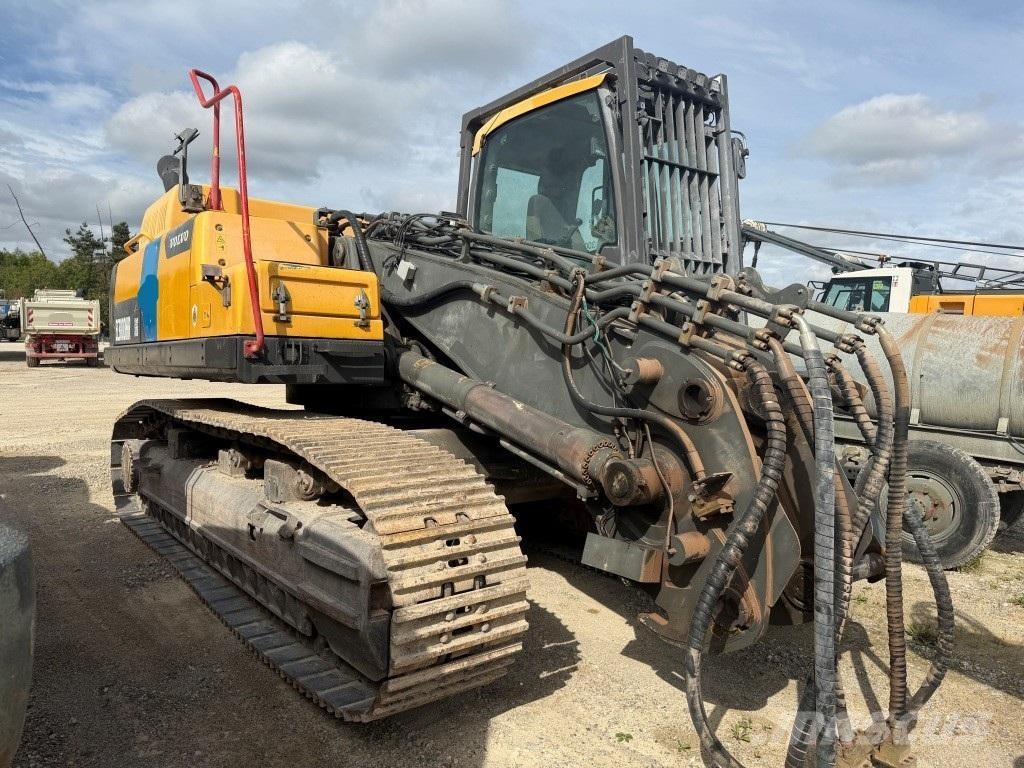 Volvo EC380D HR Bontásra használt kotrók