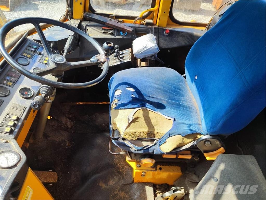 Volvo L 120 Pyöräkuormaajat