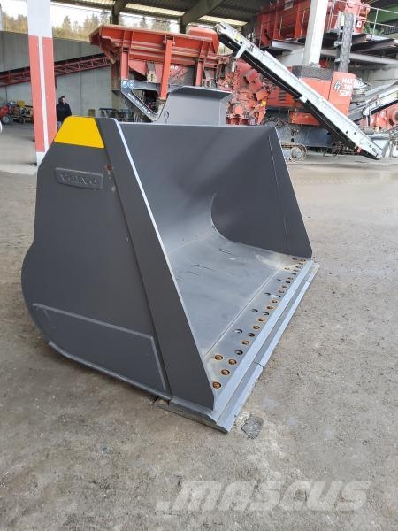Volvo L150 Gumikerekes homlokrakodók