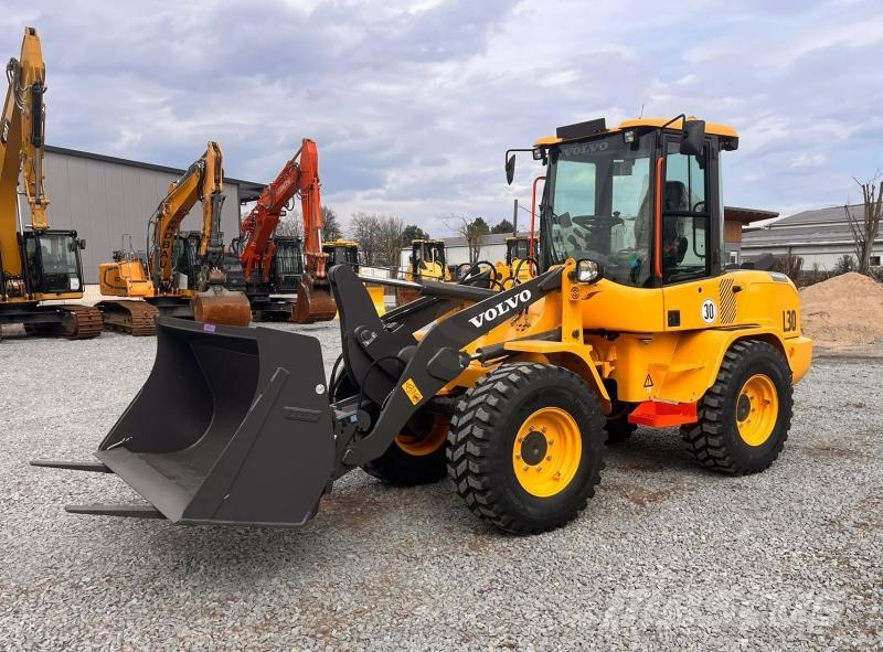 Volvo L30HS Kolesové nakladače