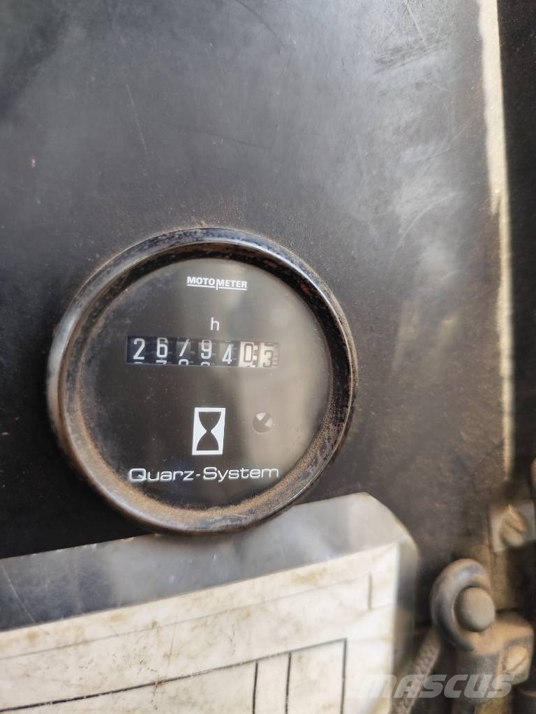 Krupp KMK 4080 全路面起重機/吊車