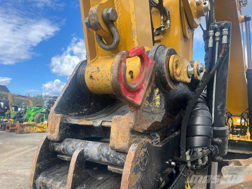 CAT 330 Гусеничні екскаватори