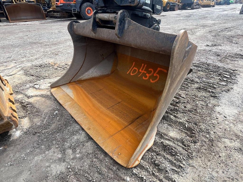 CAT 330 Гусеничні екскаватори
