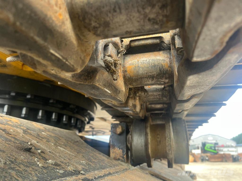 CAT 330 Гусеничні екскаватори