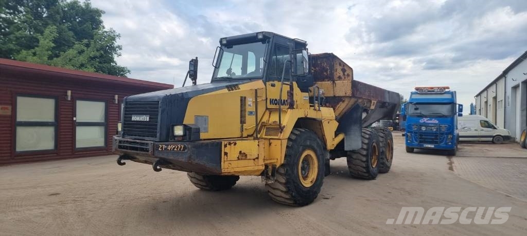 Komatsu HM 300-2 Knik dumptrucks