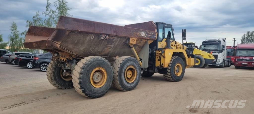 Komatsu HM 300-2 Knik dumptrucks