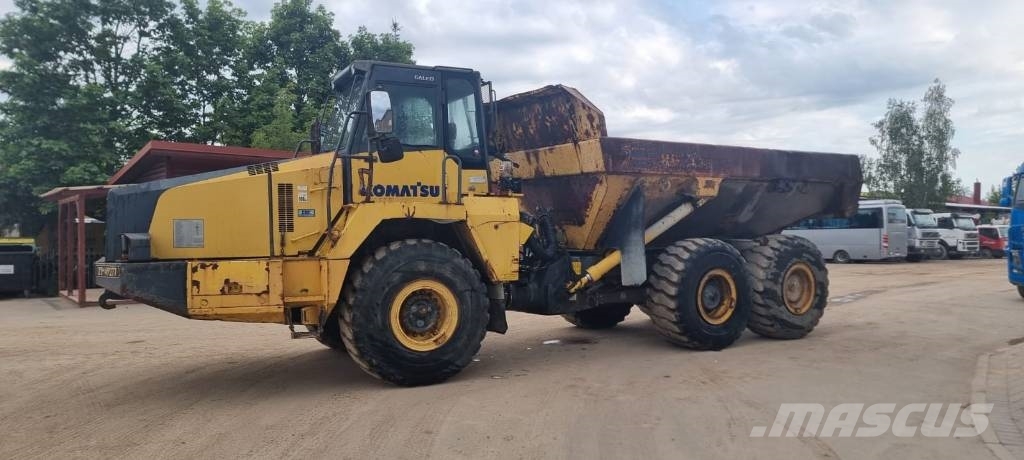 Komatsu HM 300-2 Knik dumptrucks