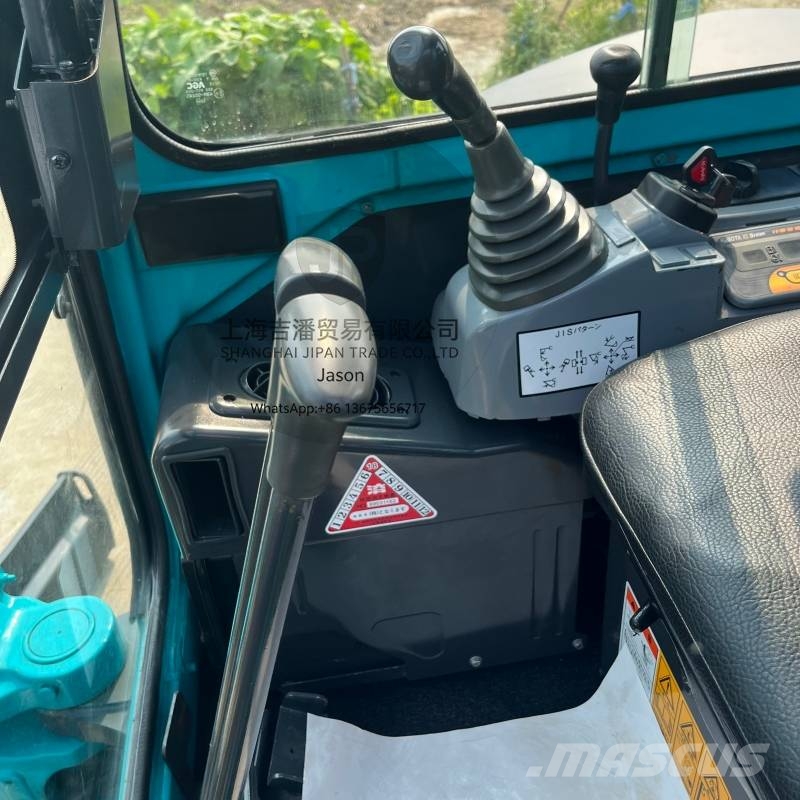 Kubota KX 135 小型挖掘机