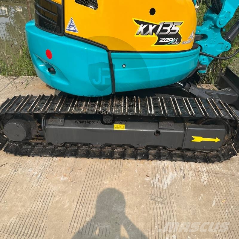 Kubota KX 135 小型挖掘机