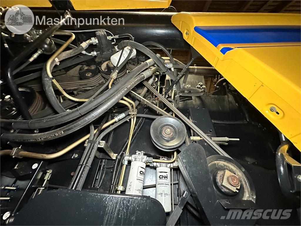 New Holland CX8070 Elevation حصادات