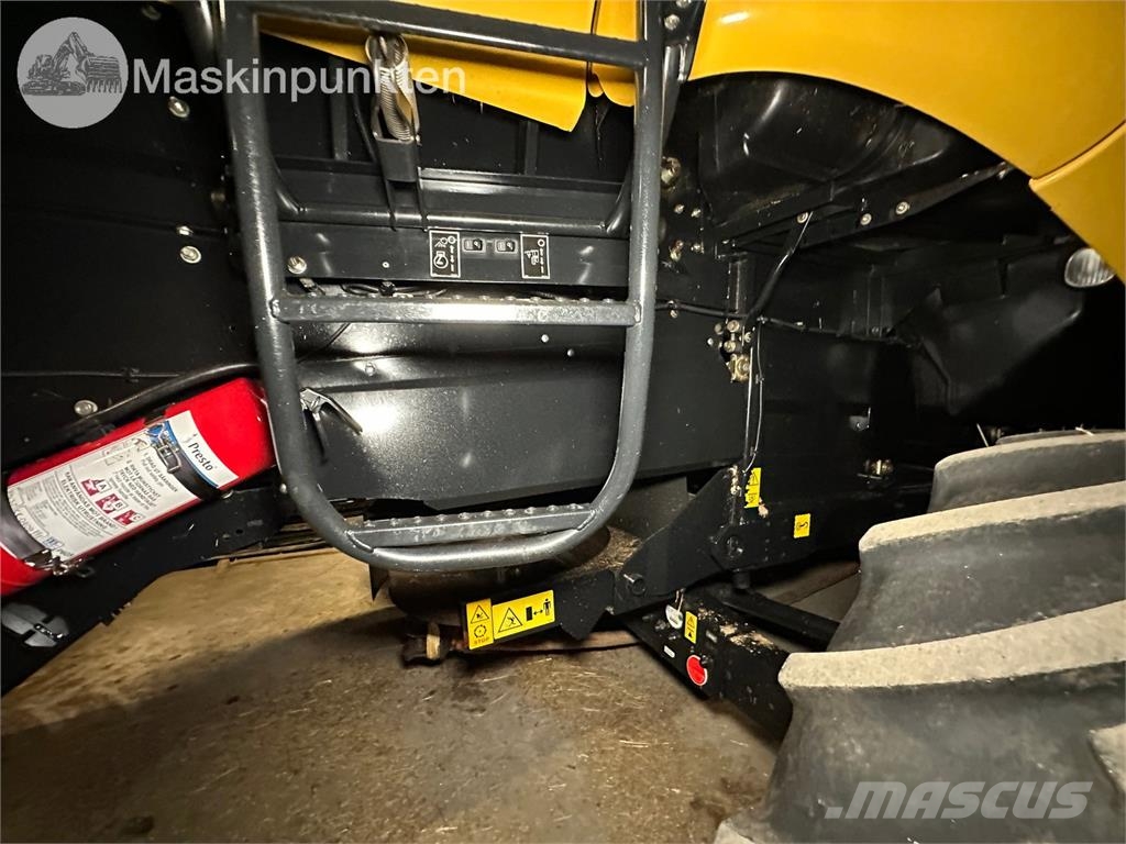 New Holland CX8070 Elevation حصادات