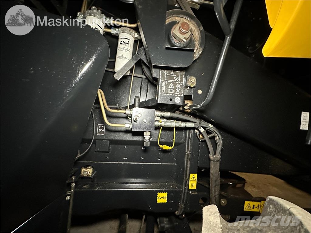 New Holland CX8070 Elevation حصادات